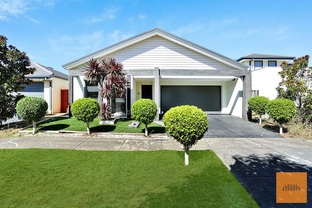 BEAUTIFUL FAMILY HOME FOR RENT – BURNSIDE HEIGHTS!!