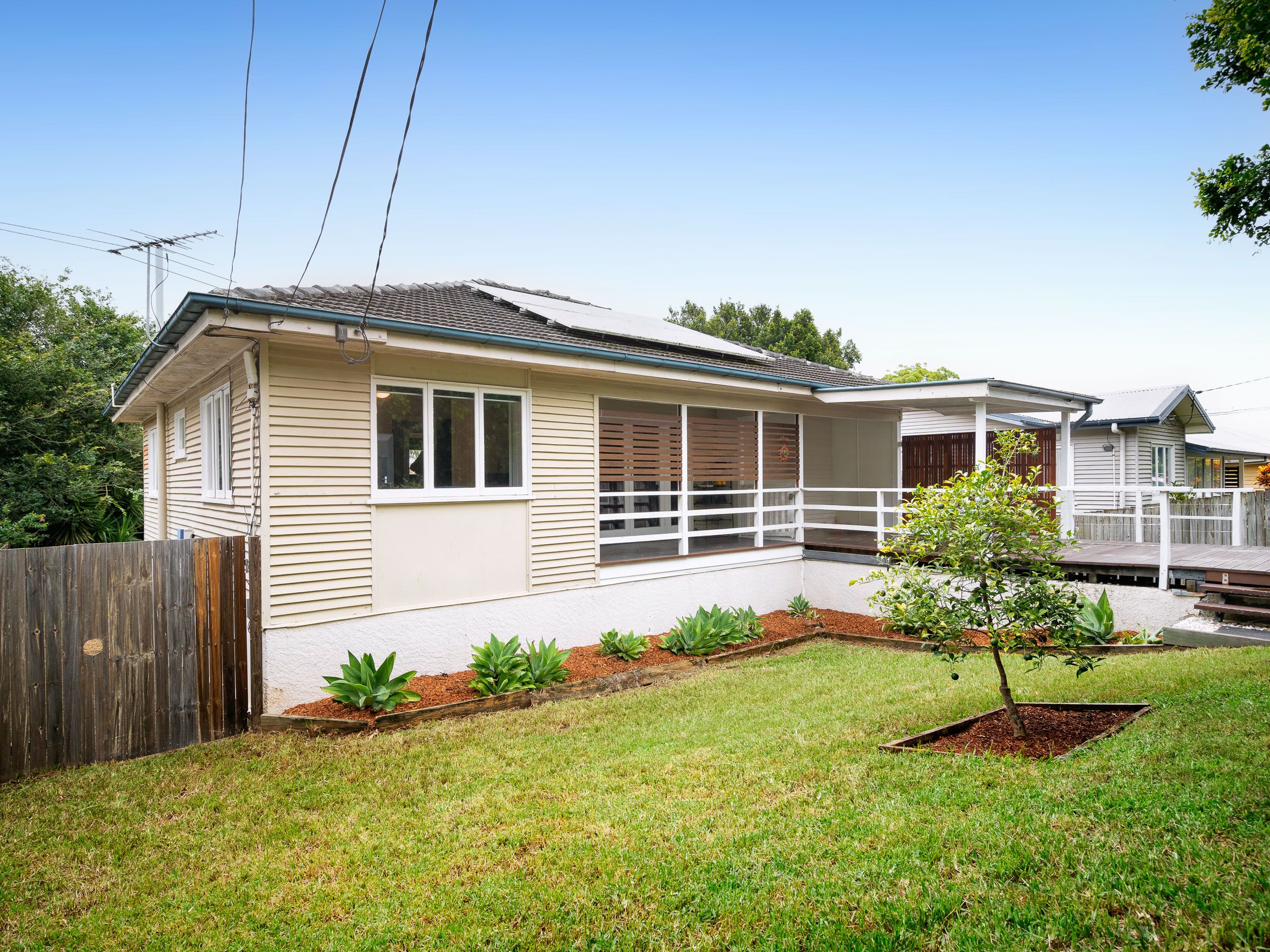 83 HOLLAND RD, HOLLAND PARK QLD 4121, 0 habitaciones, 0 baños, House