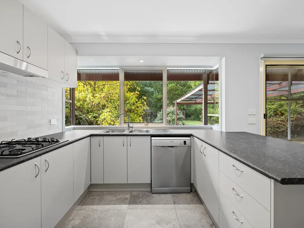 10 Mareeba Avenue, Buxton, VIC 3711