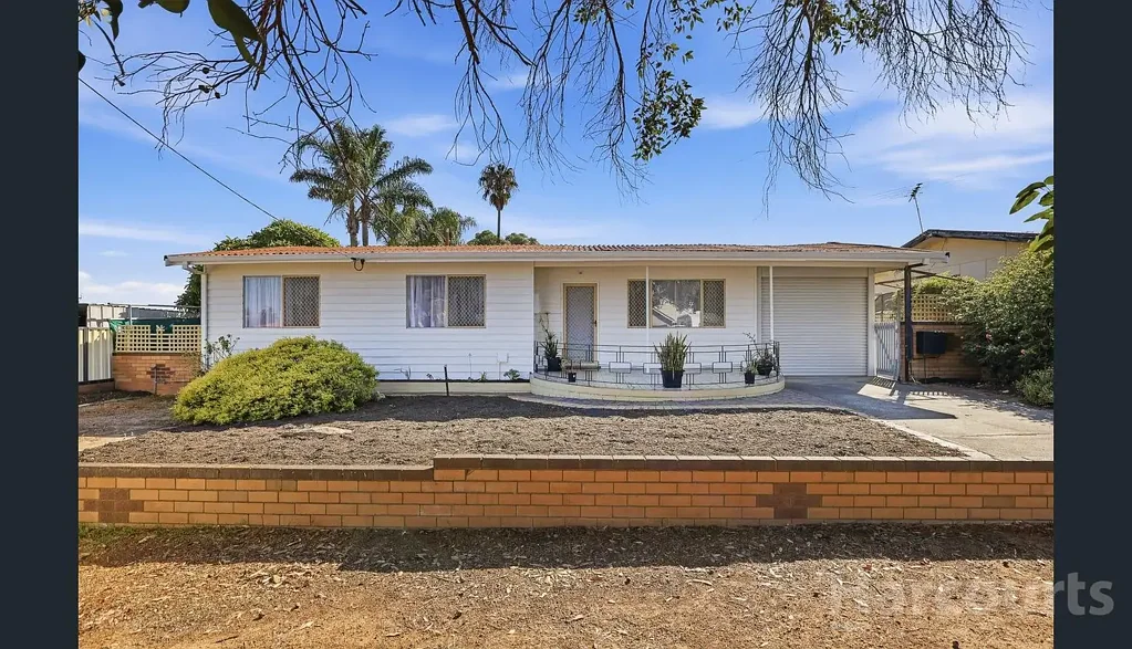 Spacious 3-Bedroom Home with Large Backyard & Powered Workshop