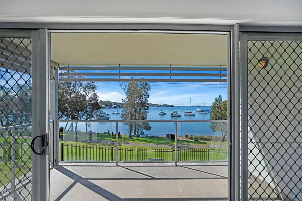 Wangi Wangi 3房  Wangi Wangi Shores Oasis! Over 55's Living at it's best.