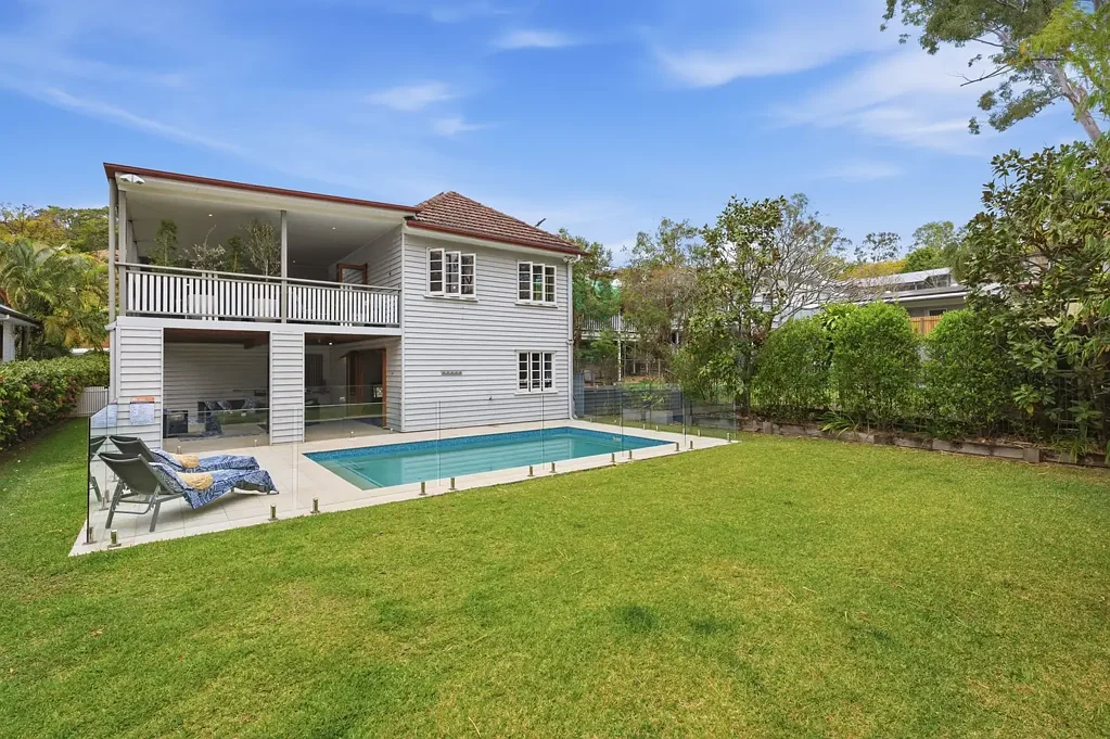 Taringa 4ਬੈੱਡਰੂਮ Exceptional Family Home With the Lot