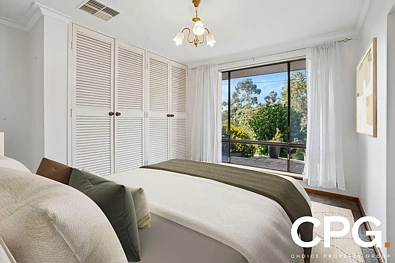 9 Spring Rd, Kalamunda, WA 6076, 3房, 2浴, 独立屋