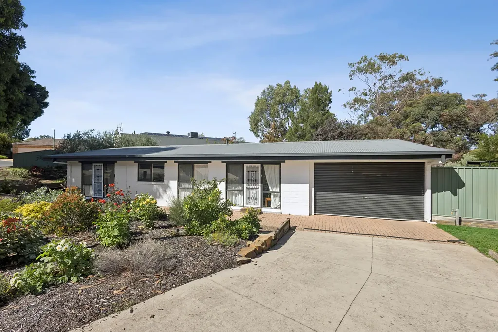 9 Oxford Terrace, Strathdale, VIC 3550
