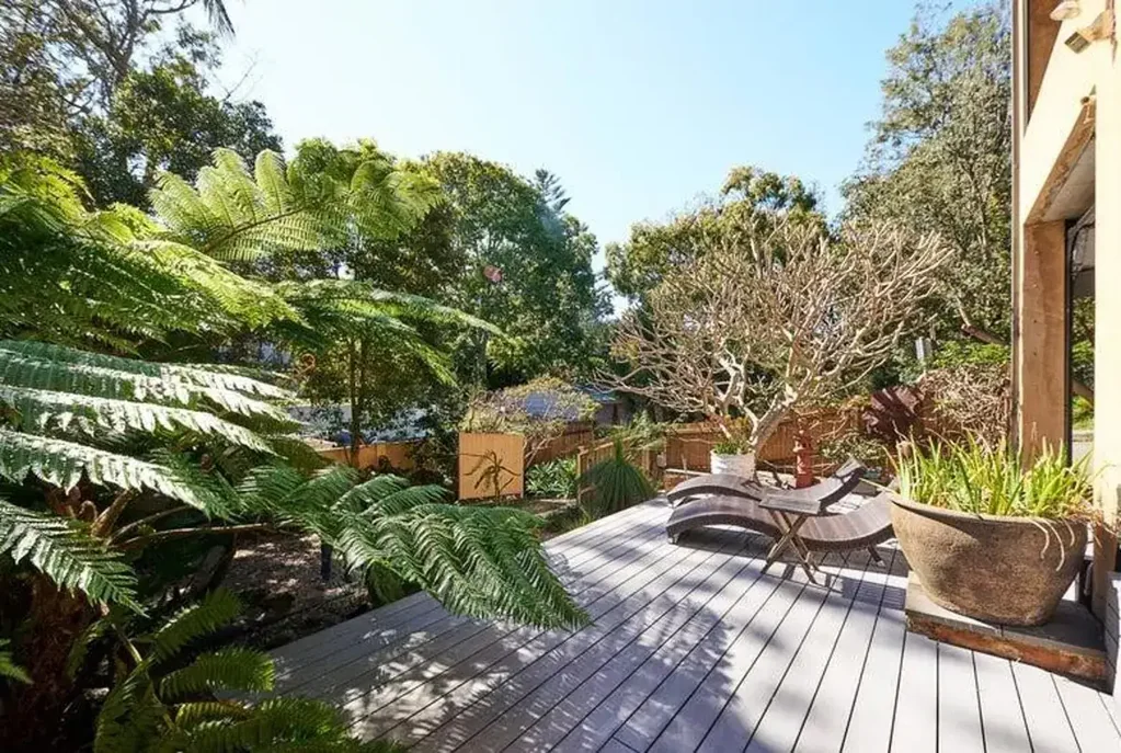 Tranquil retreat with direct access to Clovelly Beach