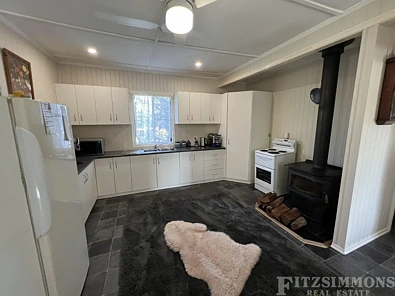 44 Charles Street, Dalby, QLD 4405, 4 slaapkamers, 1 badkamers, House