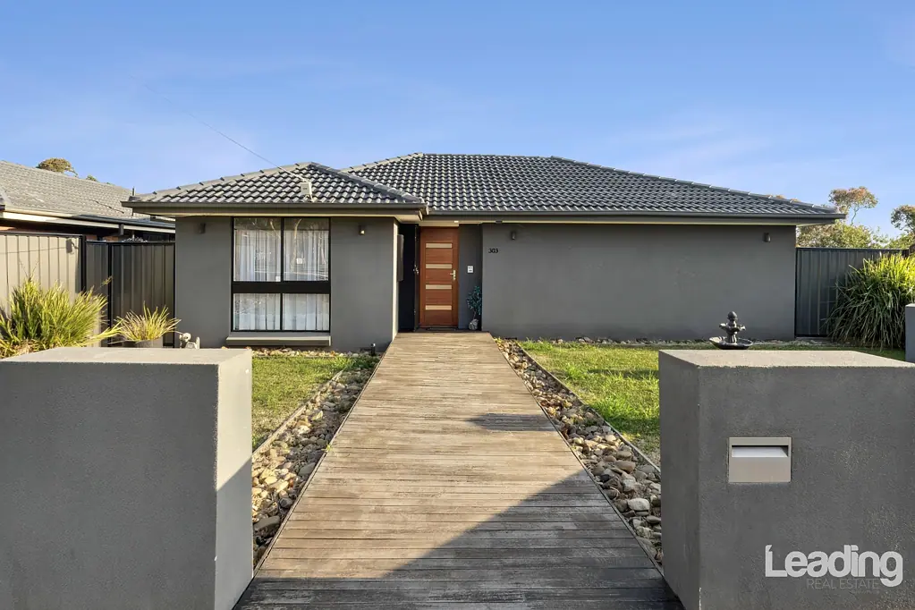 303 Gap Road, Sunbury, VIC 3429