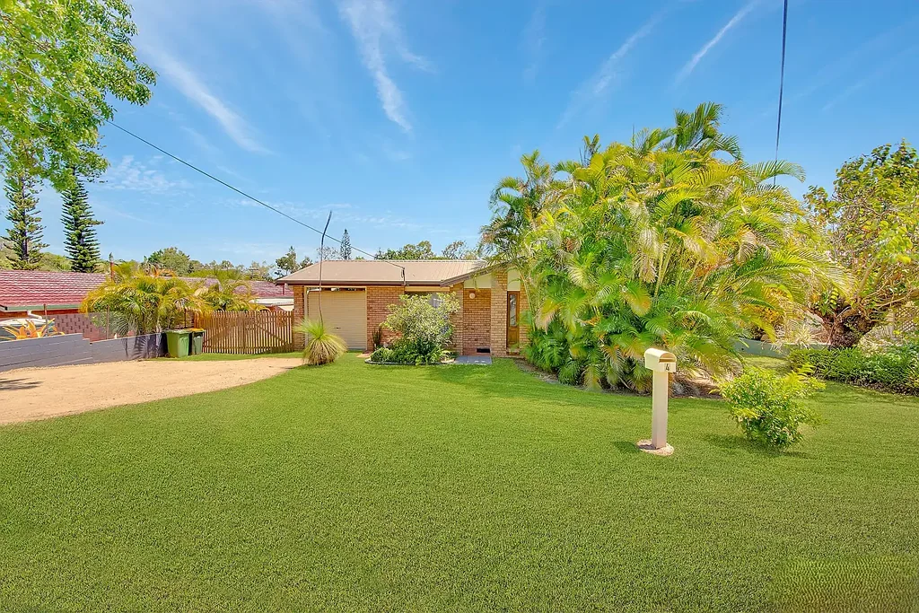 3 BEDROOM HOME IN HANDY LOCATION!!!