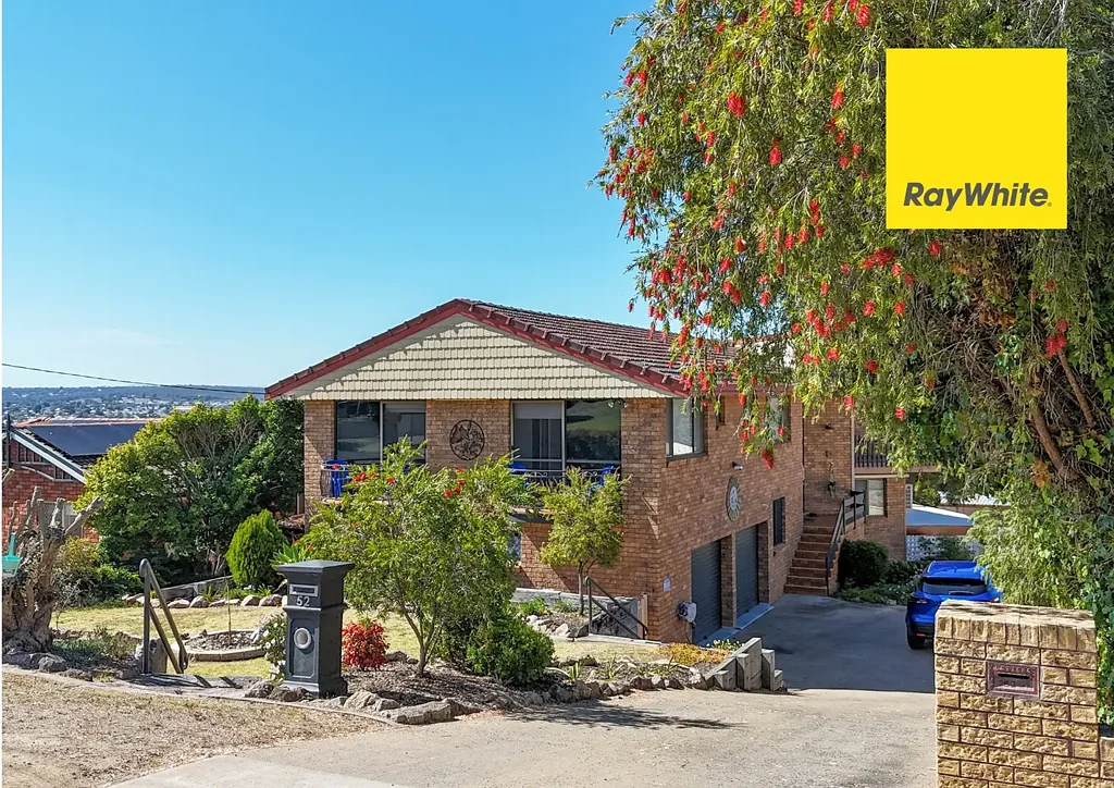 Inverell 5બેડરૂમ Elevated Dual-Living Home with Panoramic Views