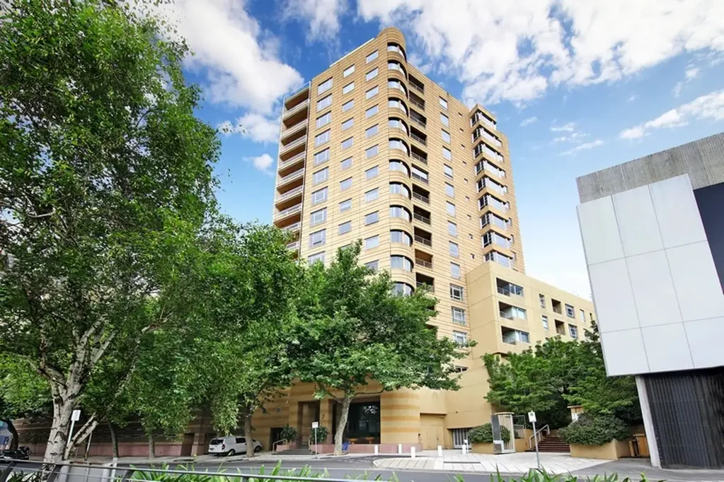 10th Floor 2 bedroom Aperment