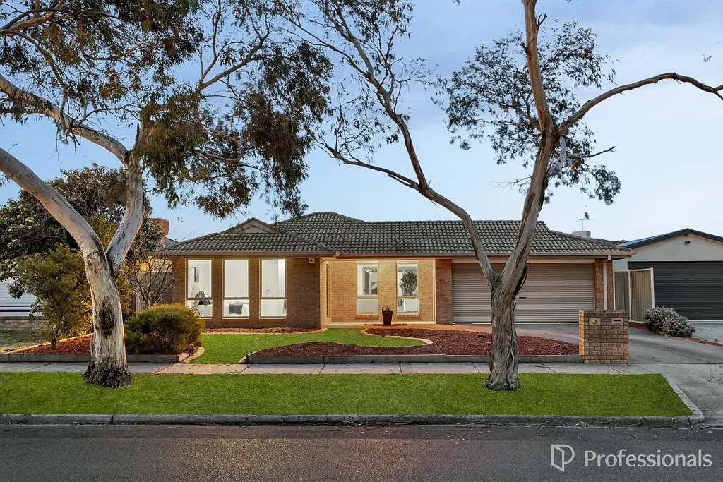 52 Bellbird Avenue, Taylors Lakes, VIC 3038