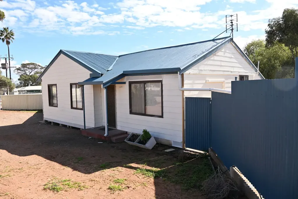 Port Augusta 3ਬੈੱਡਰੂਮ Affordable Comfort with Room to Move!