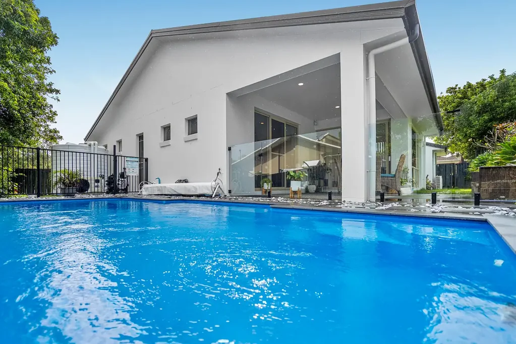 Upper Coomera 4غرفة نوم Modern Family Living with Resort-Style Entertaining With Super High Ceiling