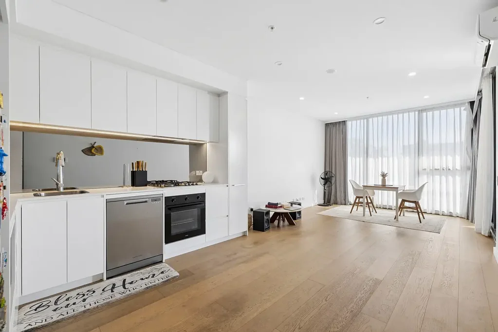 Bankstown 1ਬੈੱਡਰੂਮ Stylish 1-Bedroom Apartment in Spring Garden Complex