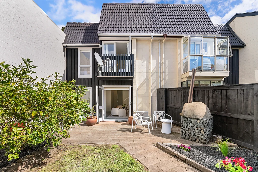 Remuera 3房 15年来首度上市！性价比之选，双文法校网，毗邻步道/高速入口/CBD！ Affordable Entry into Double Grammar Zone