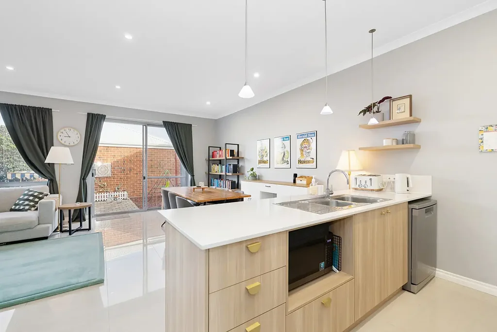 Caversham 3Moenga Parkside Perfection! Stylish, Low-Maintenance Living!