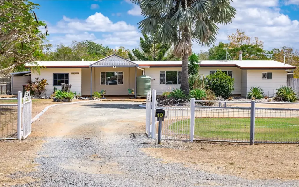 Gracemere 4Kwarto Spacious Family Home on 2,023m² in Gracemere