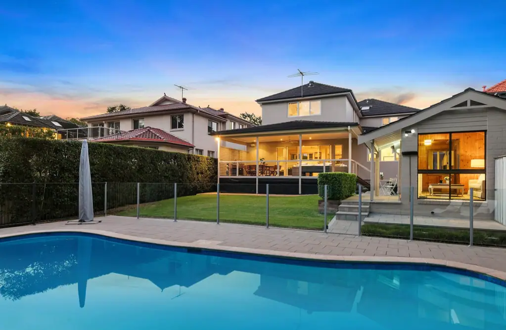Expansive 6-Bedroom Family Home in Prime Gordon Location