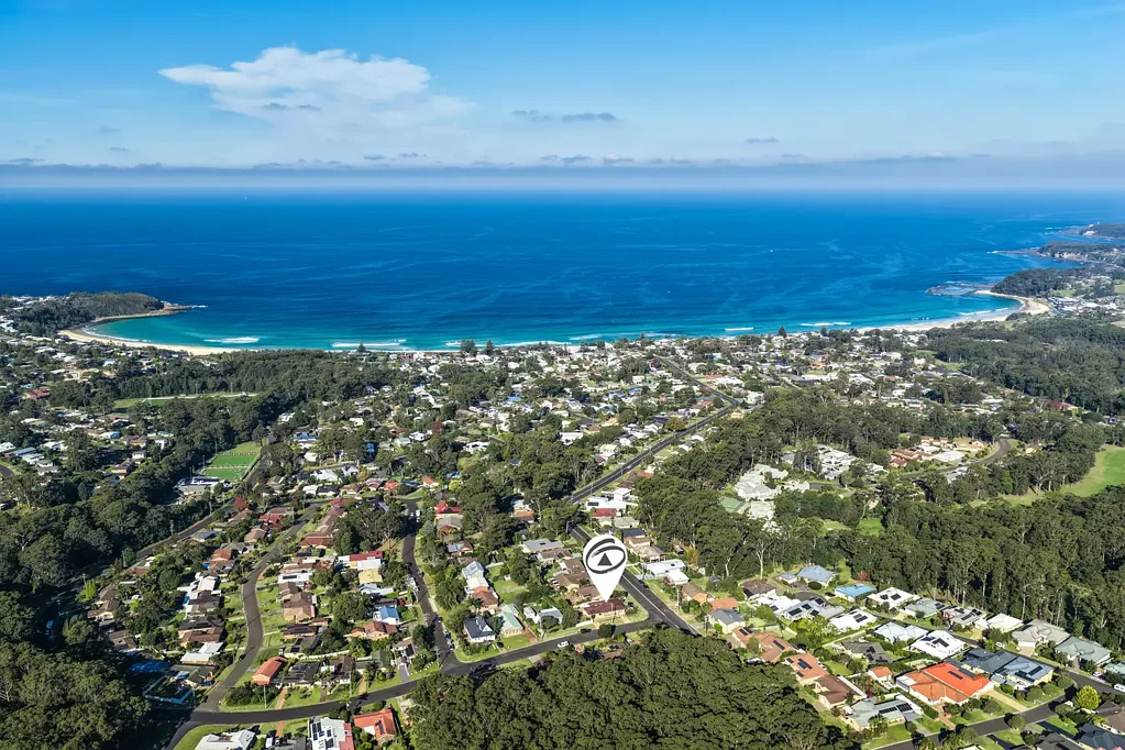 Mollymook Beach 4房  Set up for easy days and flexible living