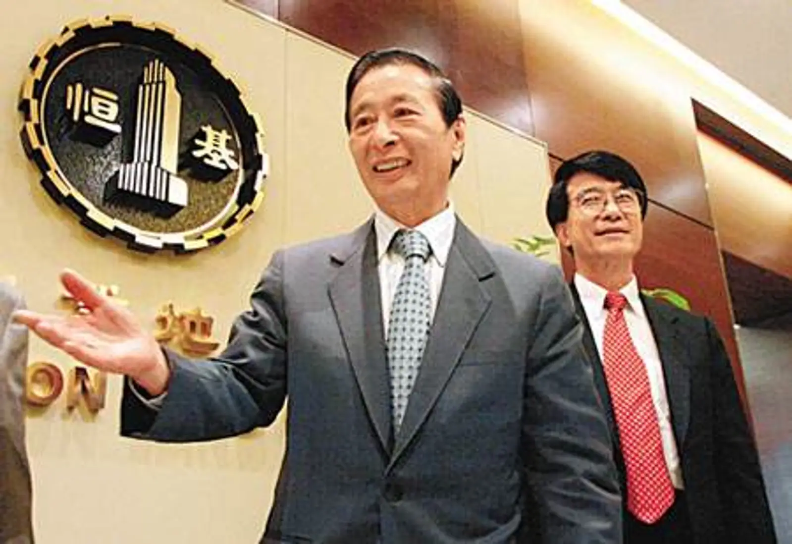 香港首富李兆基外孙确诊新冠肺炎 3月中旬由美返港