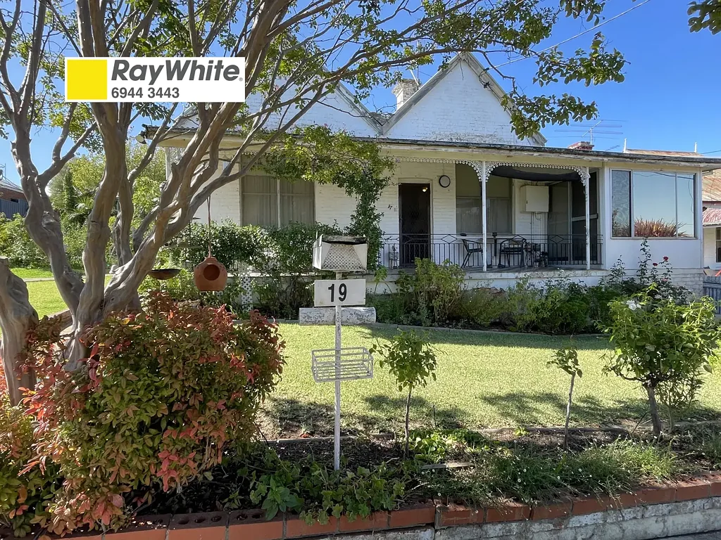 19 Byron Street, Gundagai, NSW 2722
