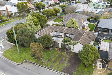 Ballarat East 4chambre VERSATILE LIVING WITH A PRIVATE COURTYARD