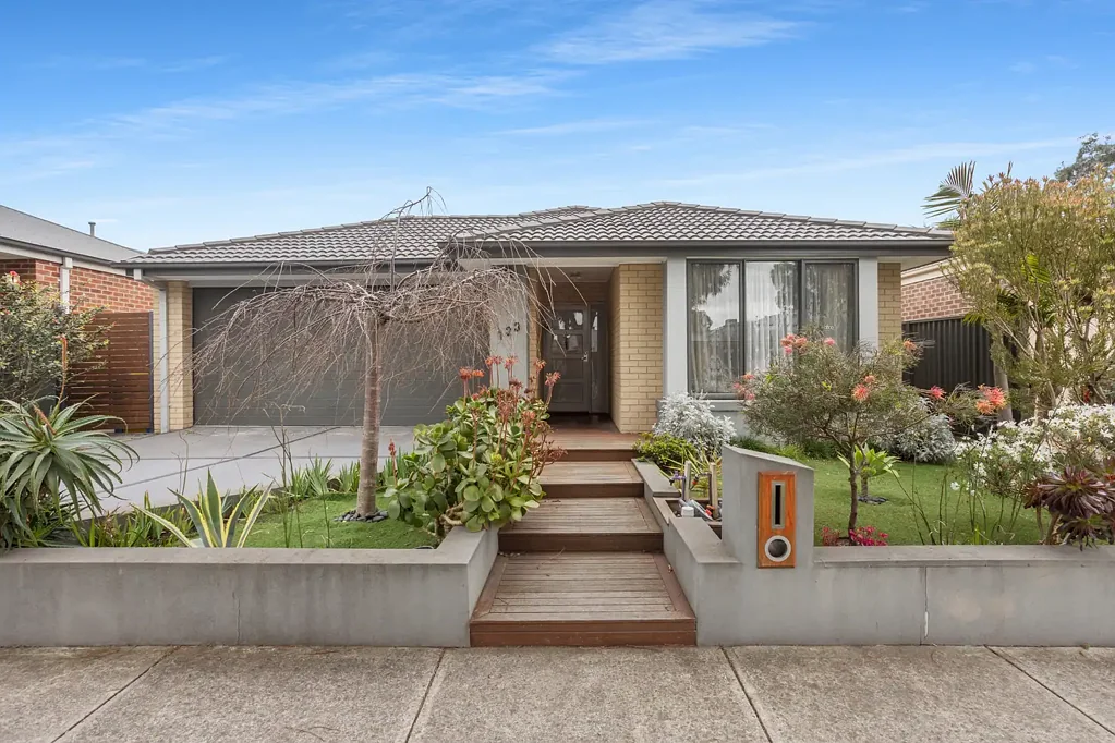 Cranbourne East 4ਬੈੱਡਰੂਮ Intelligent Dual-Living Layout Tailored for the Modern Family