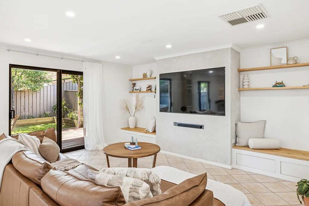 1 Bloomsbury Court, Woodcroft, SA 5162