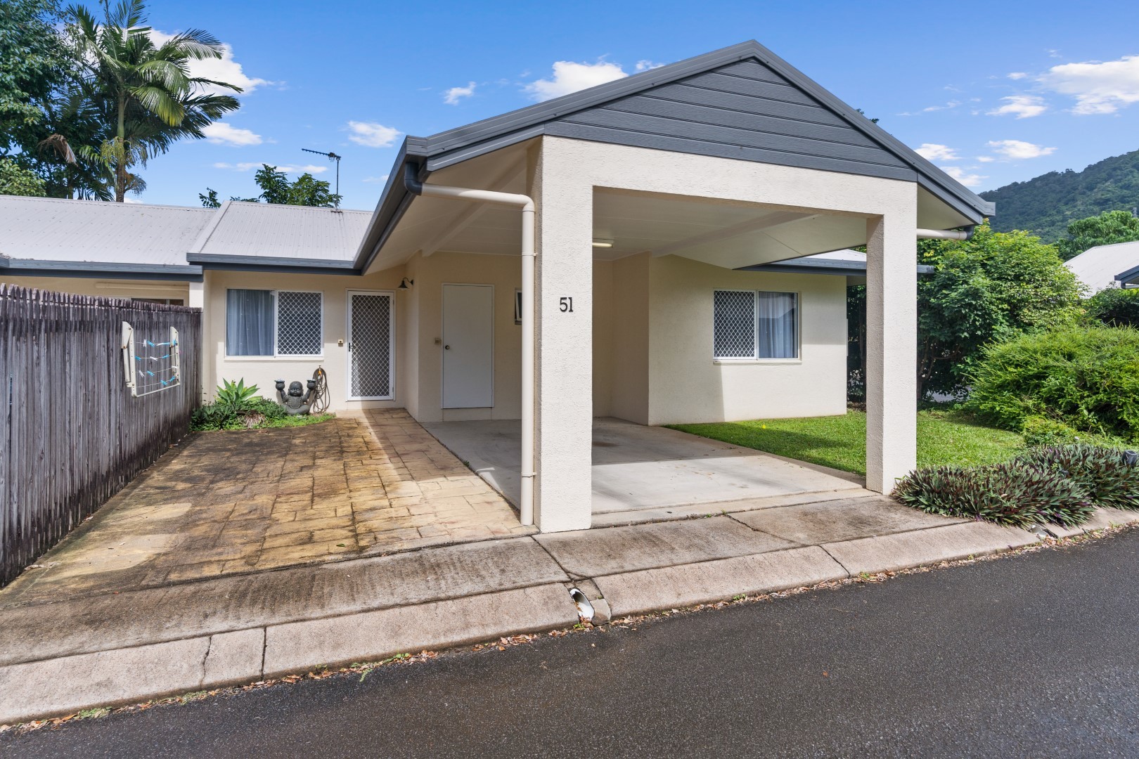 UNIT 51 5-15 MCGREGOR ST, MOOROOBOOL QLD 4870, 0 rūma, 0 rūma horoi, House