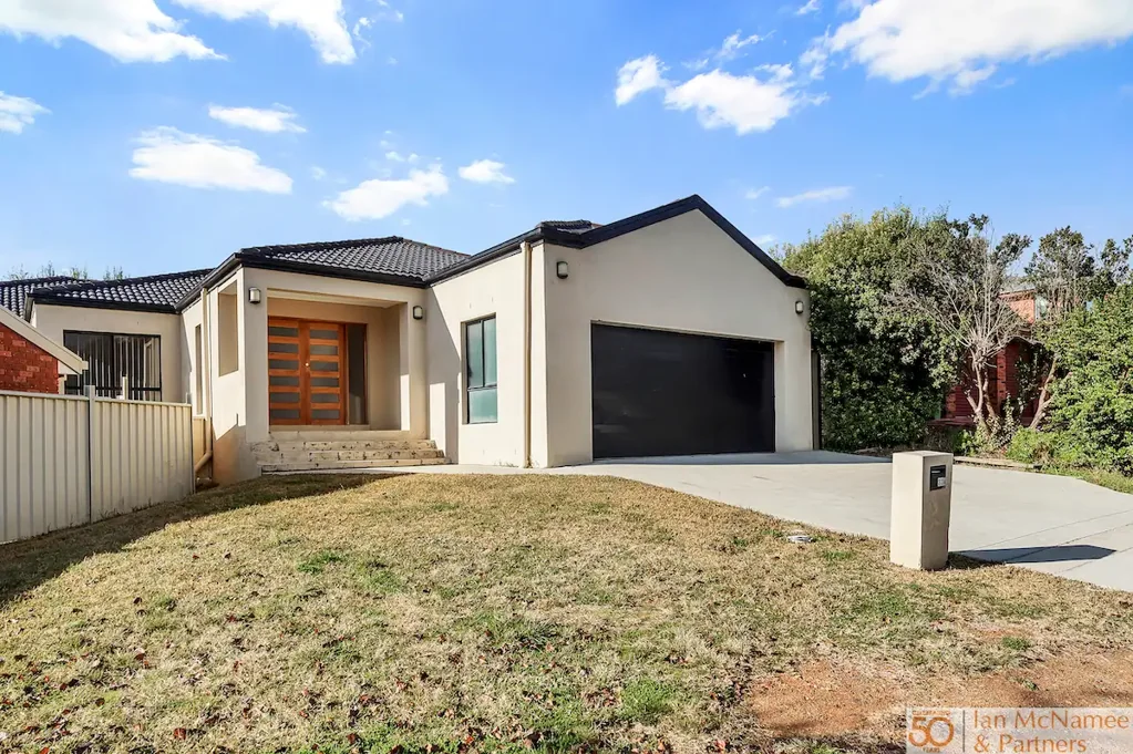 Spacious Family Living in a Sought-After Jerrabomberra Location