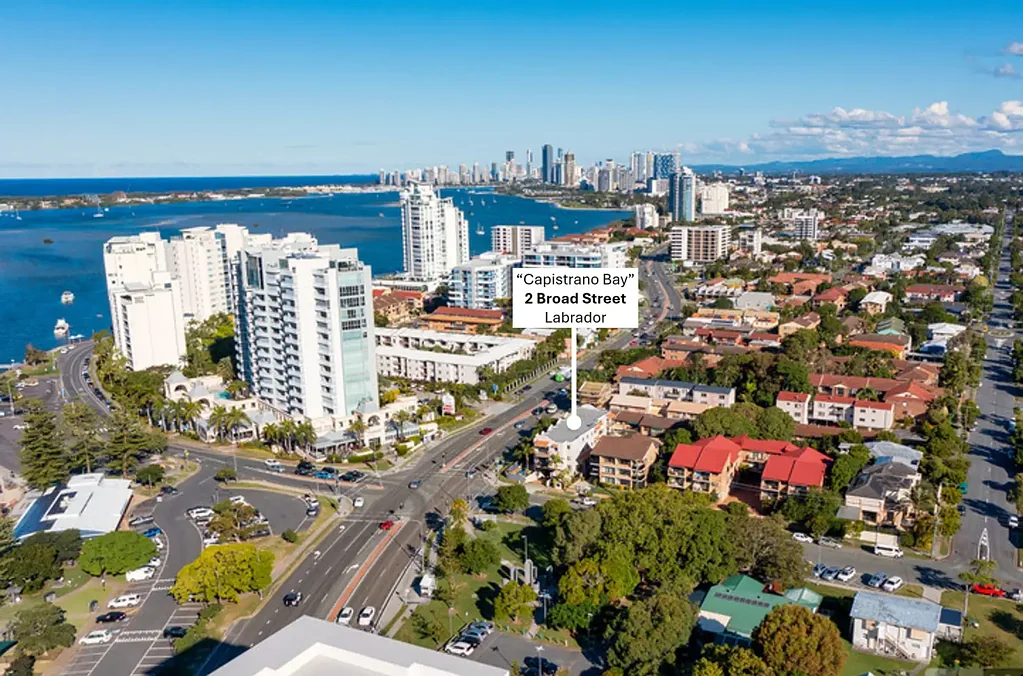 10/2 Broad Street, Labrador, QLD 4215