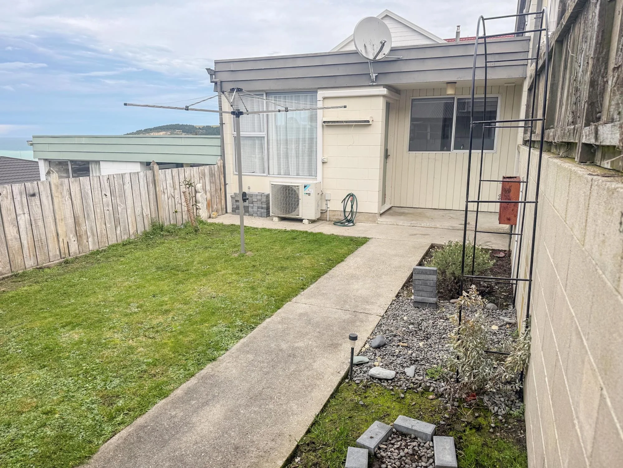 Oamaru 2ห้องนอน ELEVATED LIVING WITH SEA VIEWS