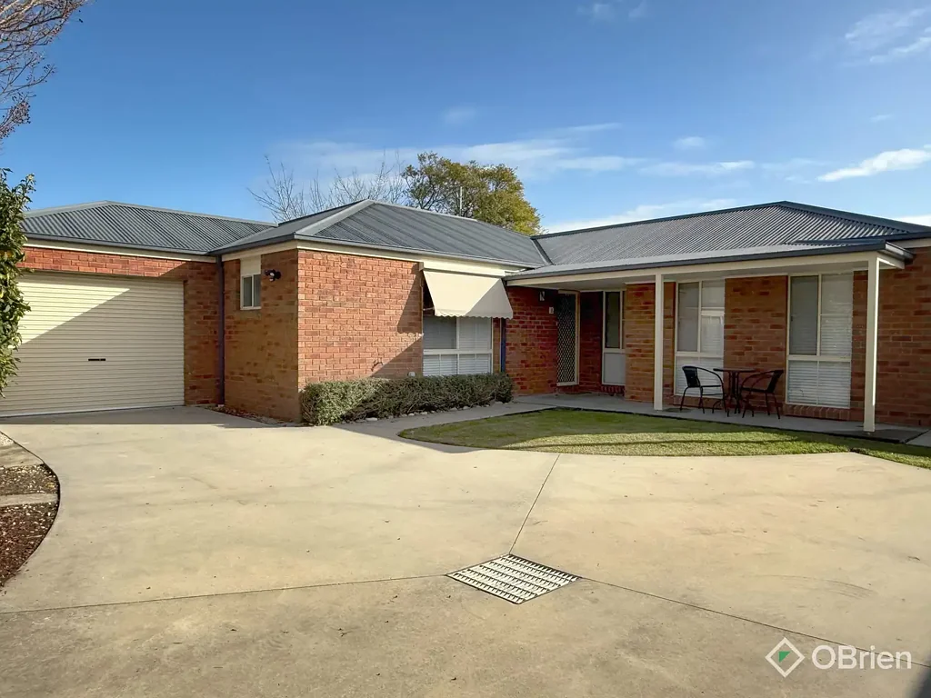 Bairnsdale 3 Bedroom Low Maintenance Townhouse Minutes from the CBD