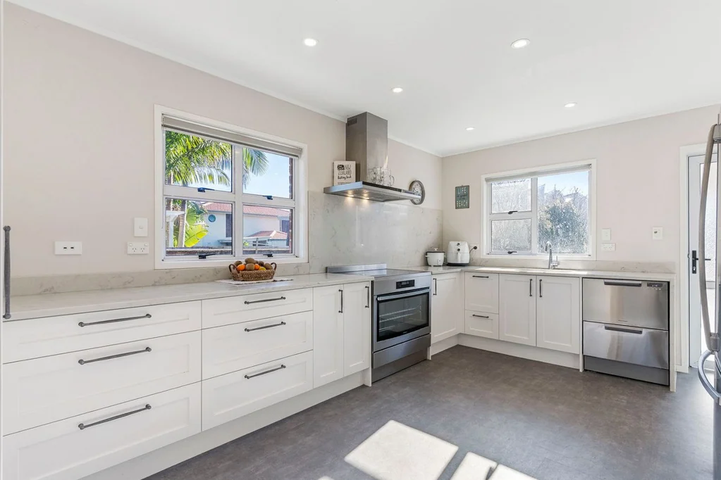 Spacious 3-Bedroom Brick & Tile Home