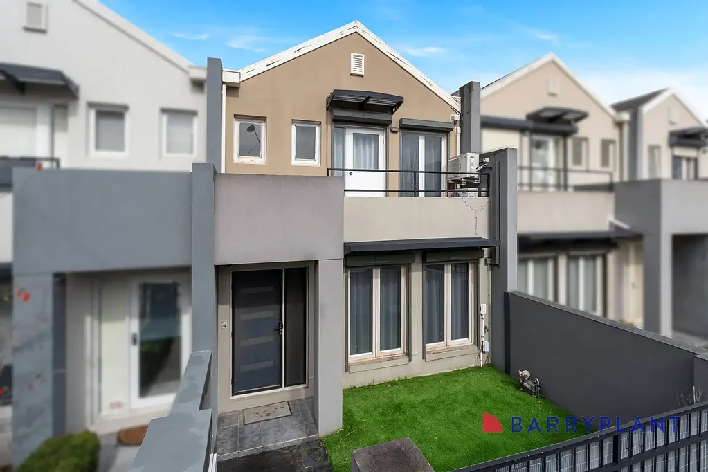 Stylish, Spacious & Conveniently Located 3-Bedroom Townhouse