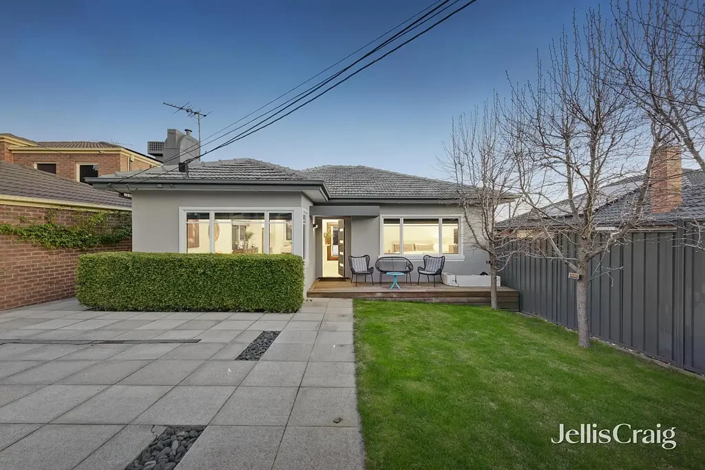 Bentleigh 2ਬੈੱਡਰੂਮ An impressive street front hideaway