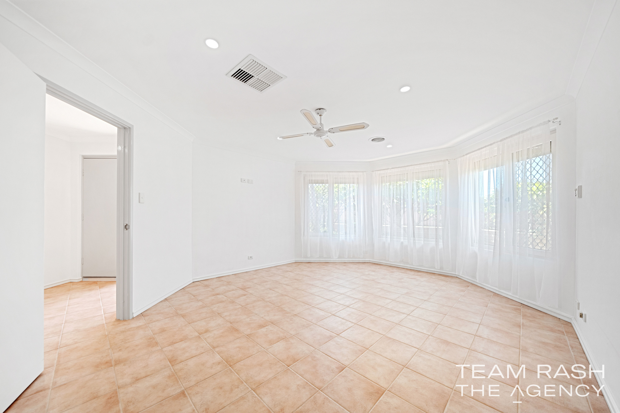 24 CARIGNAN AV, CAVERSHAM WA 6055, 0 phòng ngủ, 0 phòng tắm, House