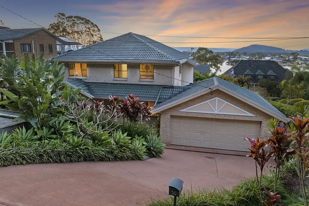 34 Daley Avenue, Daleys Point, NSW 2257