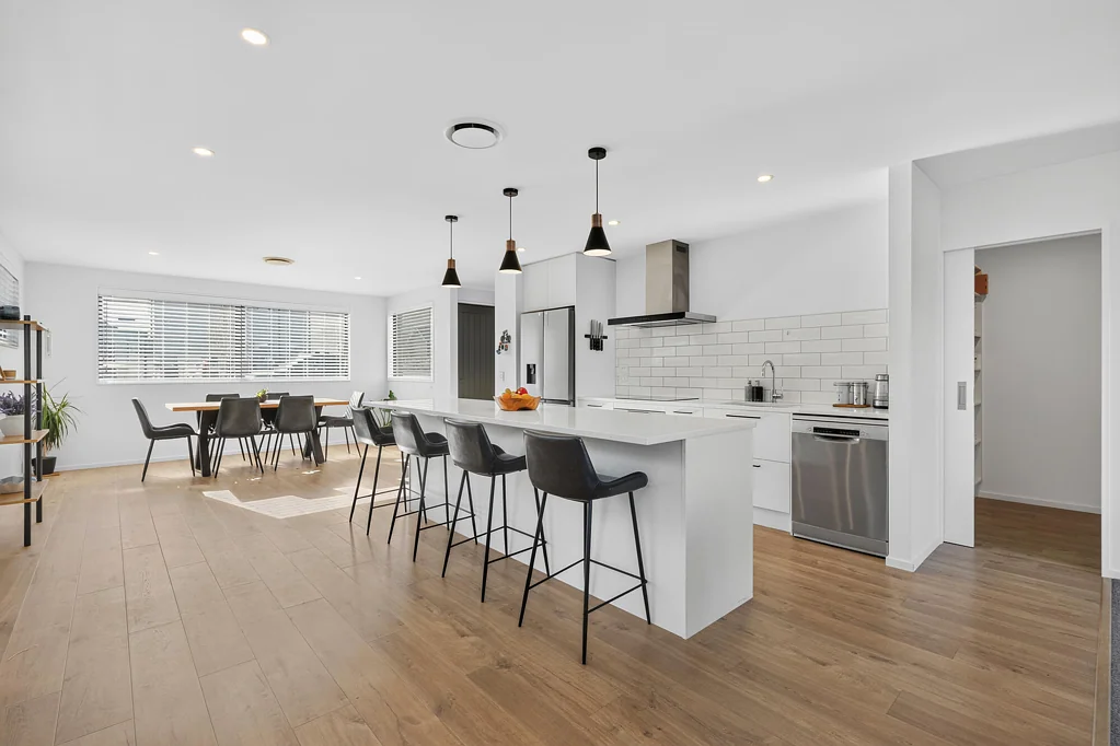 Jacks Point 4 Bedroom Sun, Space & Income Flexibility