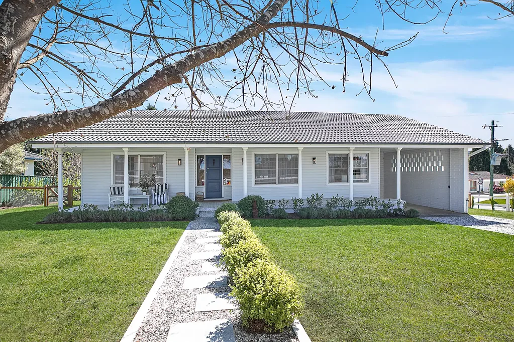 Charming Cottage Fully Furnished