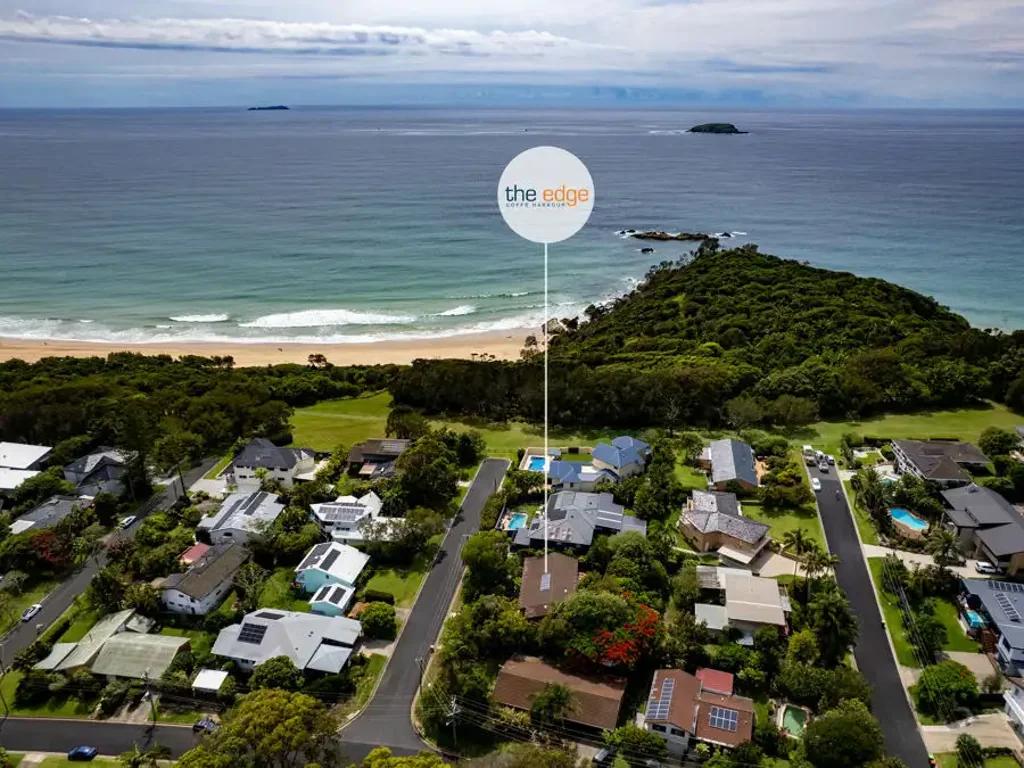 4 Hibiscus Avenue, Sapphire Beach, NSW 2450