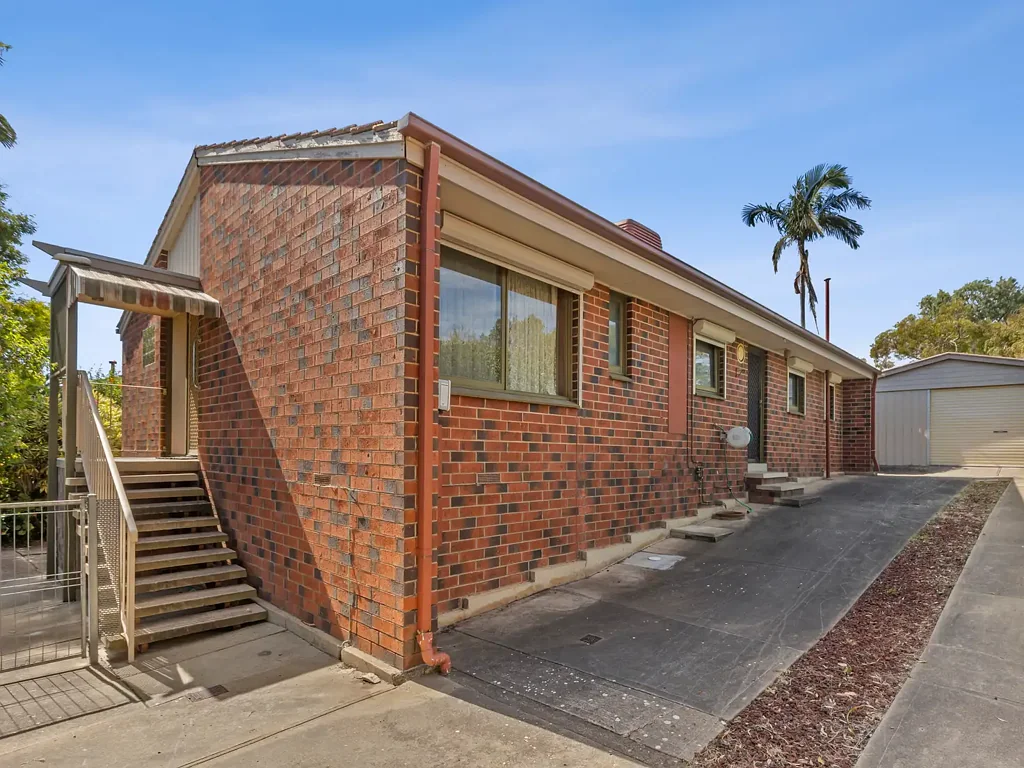 6 Paul Court, Christie Downs, SA 5164