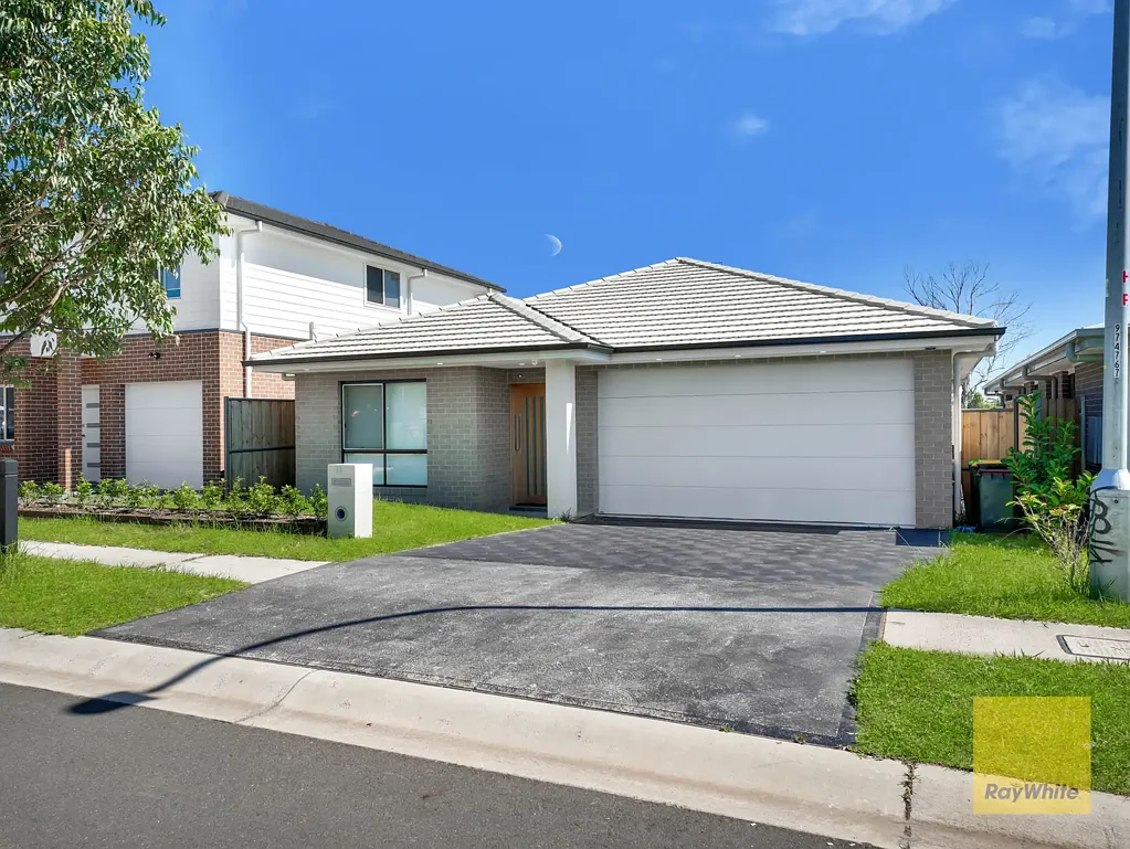 11 Castleton Crescent, Airds, NSW 2560