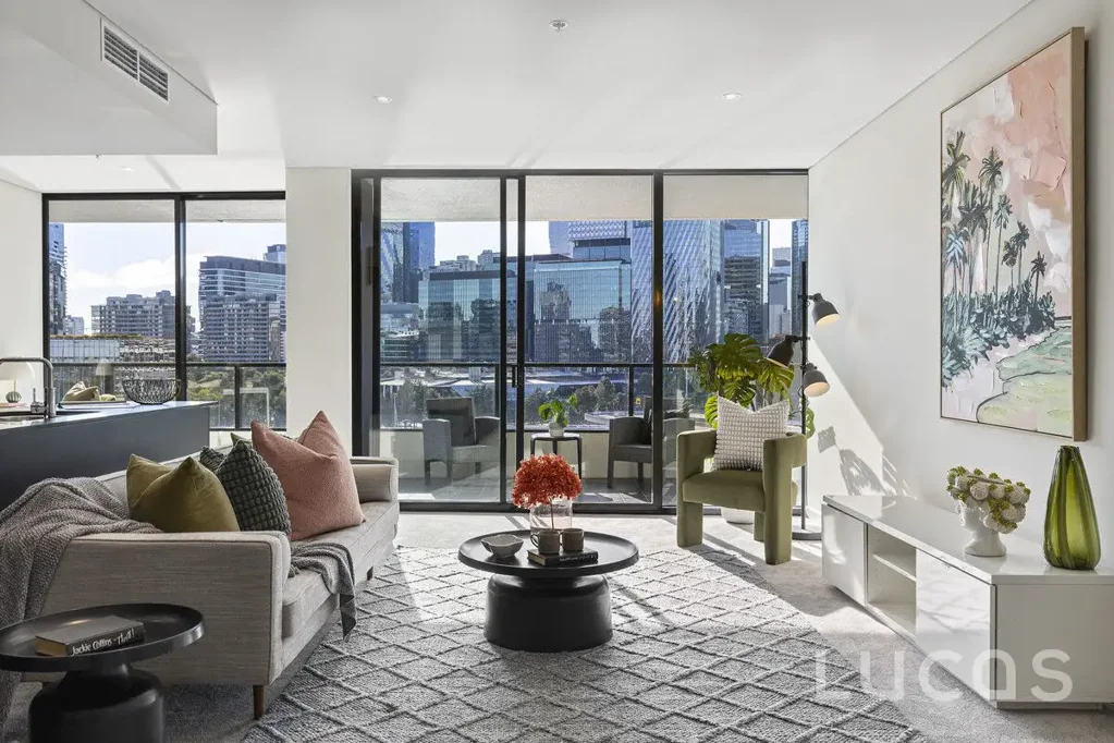 Docklands 2ਬੈੱਡਰੂਮ WELL-DESIGNED NORTH-FACING HOME WITH ICONIC VIEWS & ENTERTAINER'S BALCONY