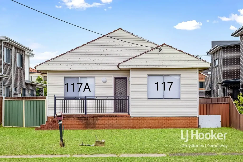 TWO BEDROOM HALF HOUSE