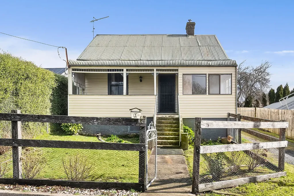 1 Spring Lane, Moss Vale, NSW 2577