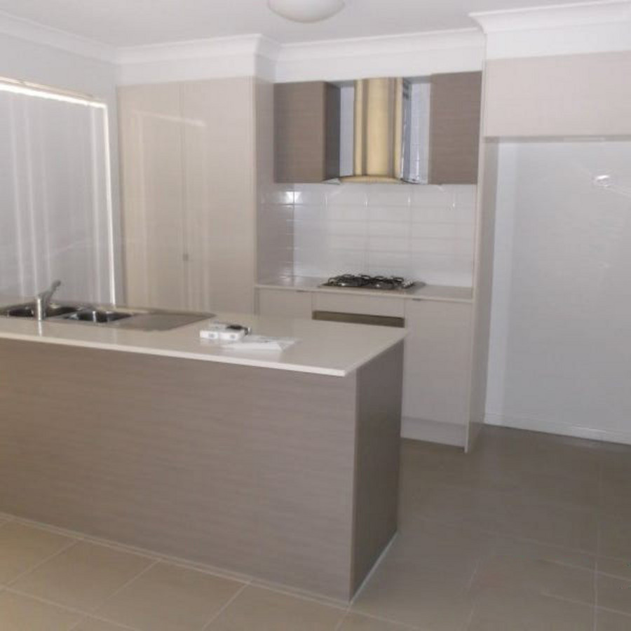 18 BIRCHGROVE CR, KALLANGUR QLD 4503, 0房, 0浴, Townhouse