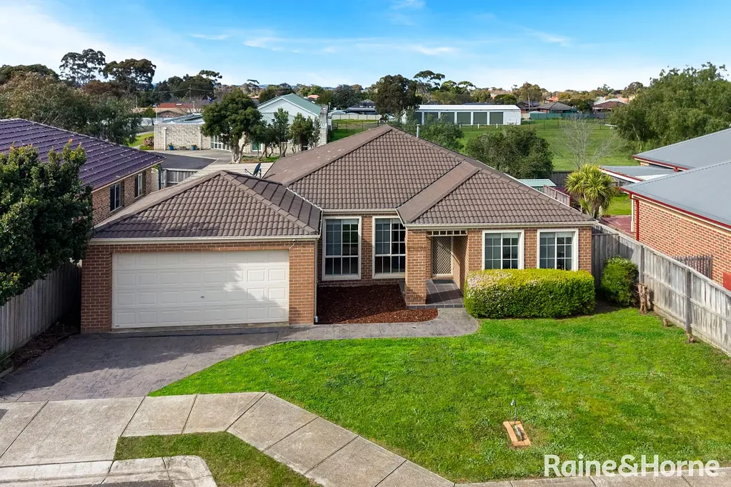 Sunbury 4房 在适合家庭居住的区域享受轻松生活 Enjoy Easy Living in a Family-Friendly Location
