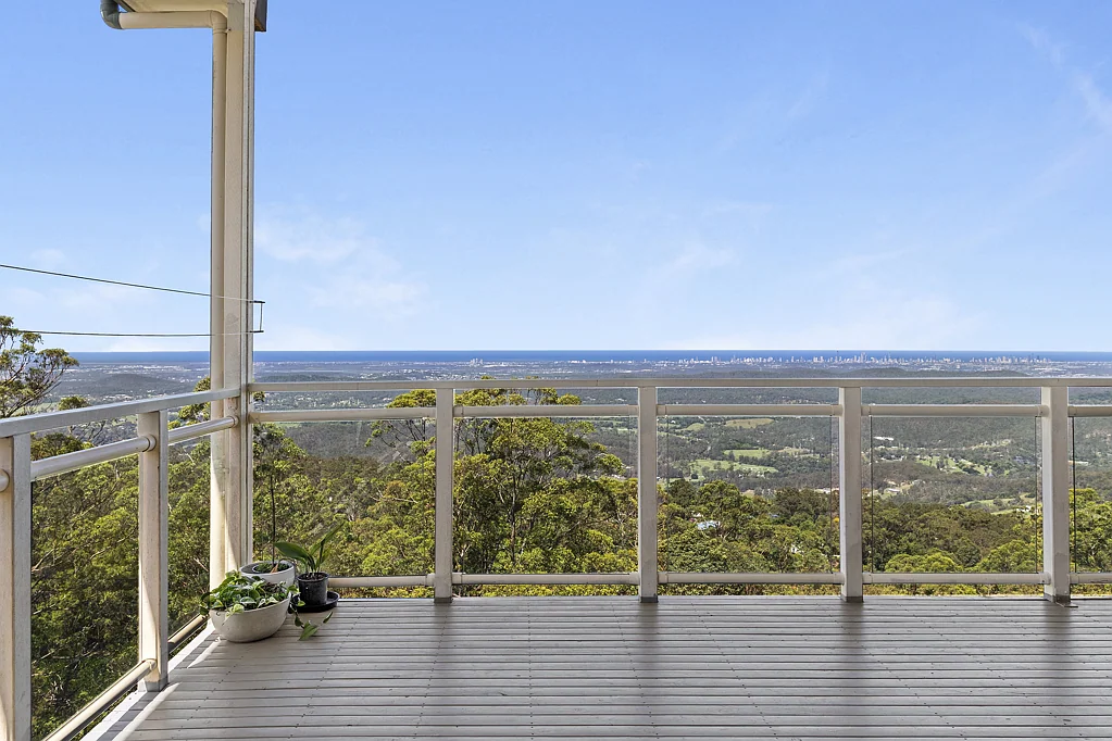 Tamborine Mountain 4침실 Views from Sunrise to Sunset - The Perfect Weekender Investment