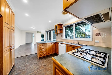 72 Gretel Grove, Melton, VIC 3337, 3房, 2浴, House